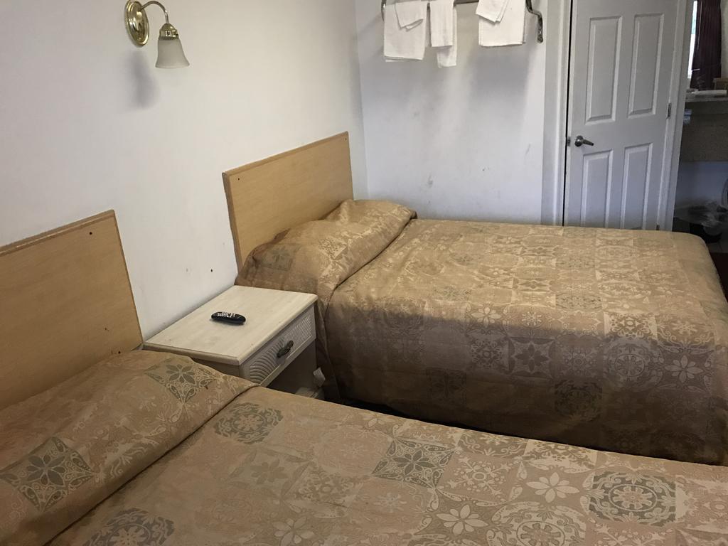 Cross Keys Mayfair Motel מראה חיצוני תמונה